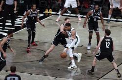 九游体育- c罗看网球 