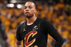 九游娱乐-西亚卡姆在切尔西比赛中比分优势明显，出色防守引发热议！的简单介绍