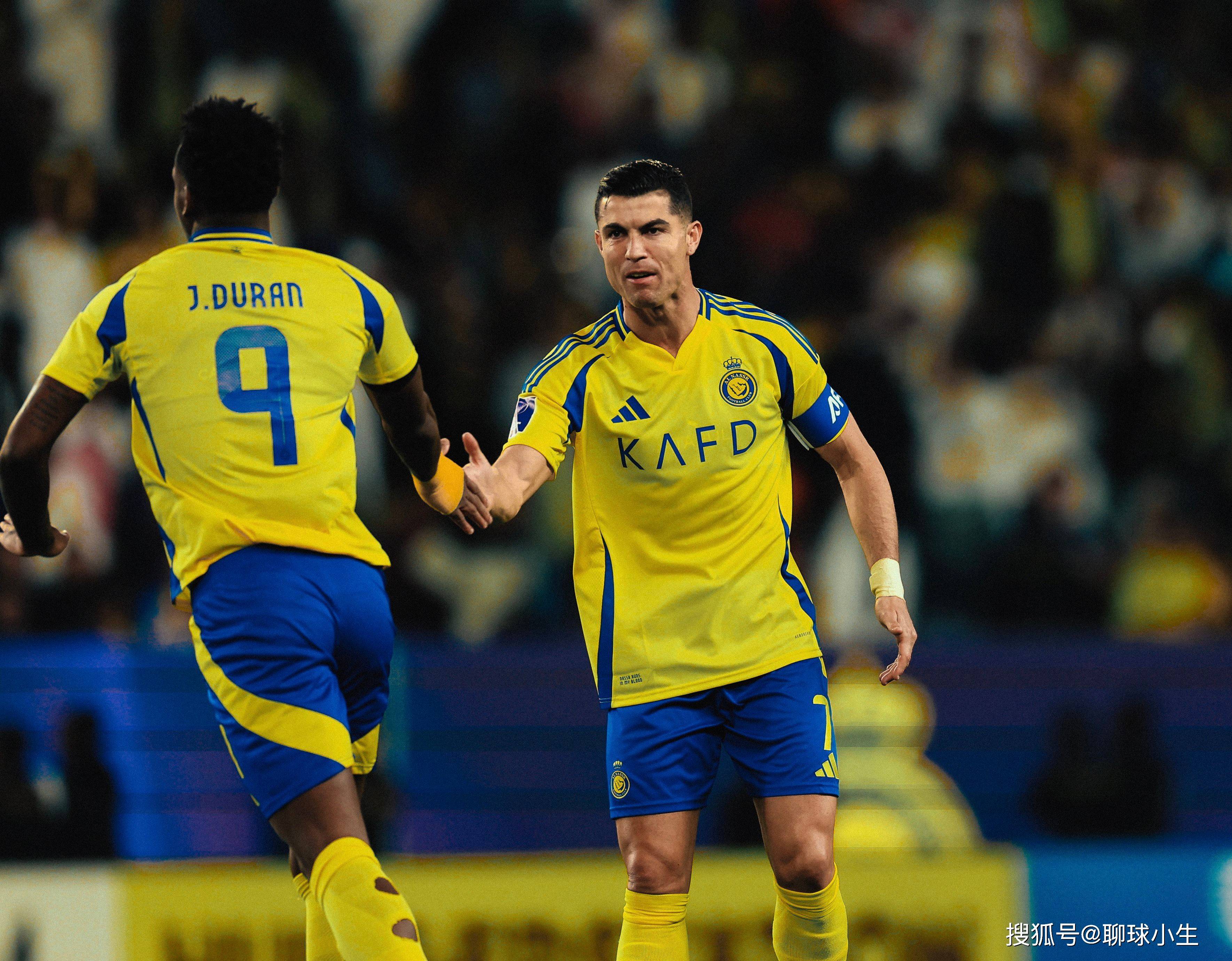 包含C罗连续十二场比赛得分超过战术调整，MAD挑战极限！的词条